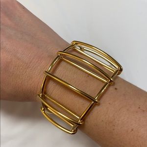 NEW! Gold Bangle